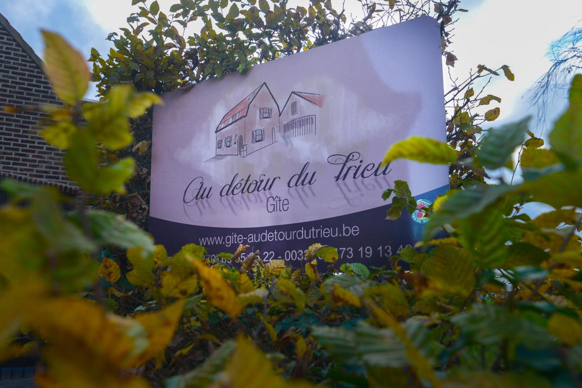 Au Detour Du Trieu Villa Estaimbourg ภายนอก รูปภาพ